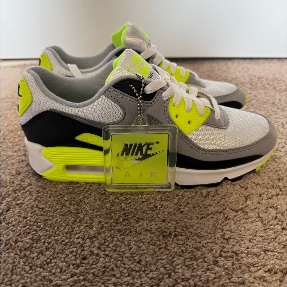 Nike Air Max 90-Women’s 7.5 GREAT CONDITION